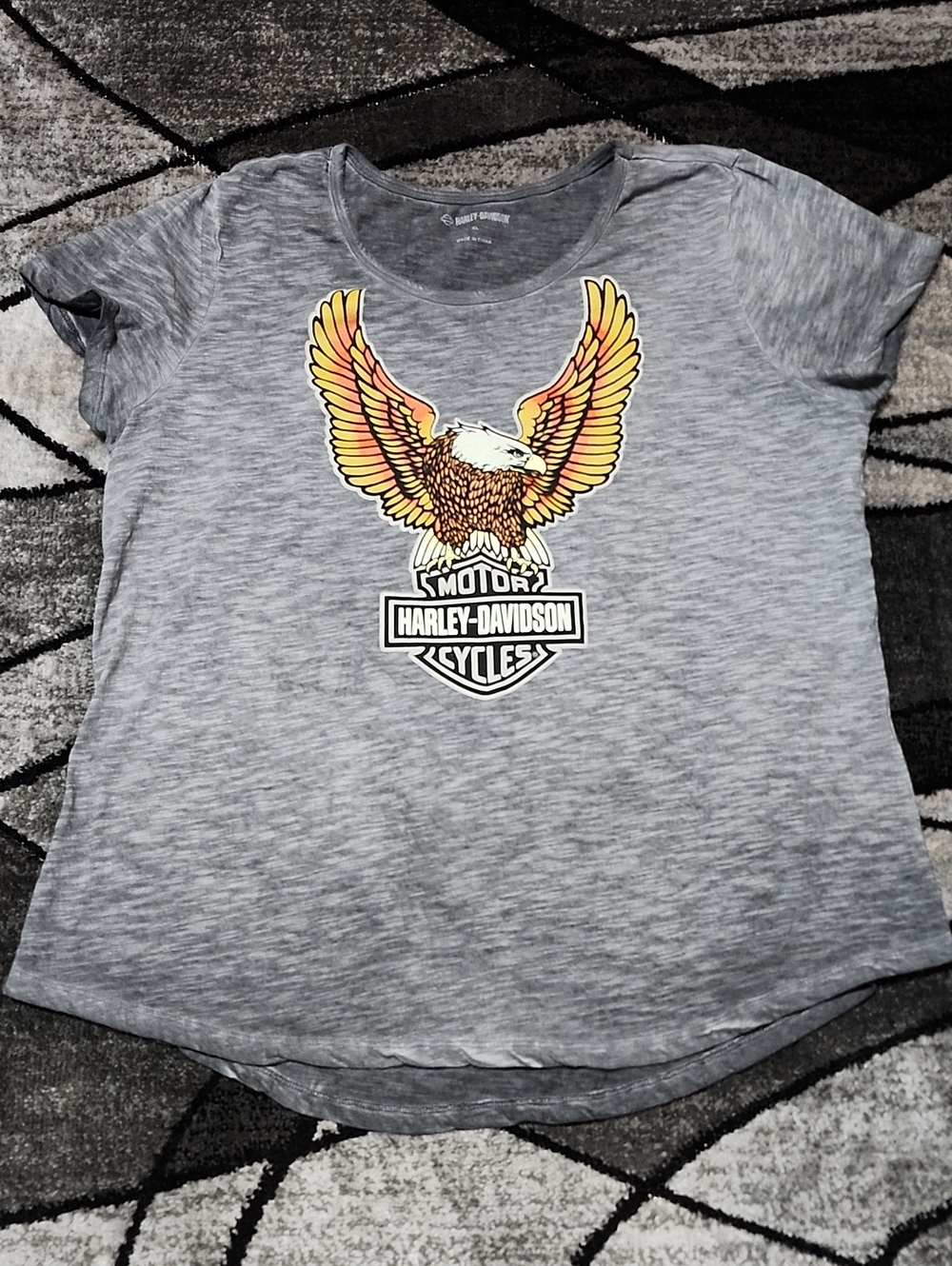 HARLEY DAVIDSON BURNOUT GRAY EAGLE BAR & SHIELD GRAPHIC SHORT-SLEEVE TEE-SHIRT